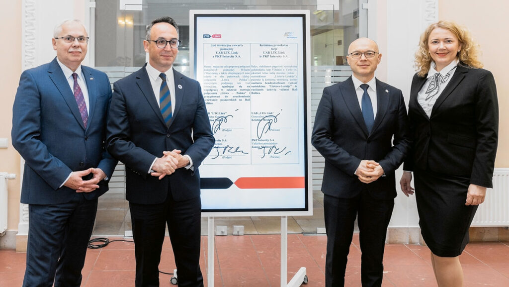 Развитие железнодорожного сообщения между Польшей и Литвой выходит на новый уровень — страны договорились об ускорении поездок и запуске дополнительных маршрутов Развитие железнодорожного сообщения между Польшей и Литвой выходит на новый уровень — страны договорились об ускорении поездок и запуске дополнительных маршрутов