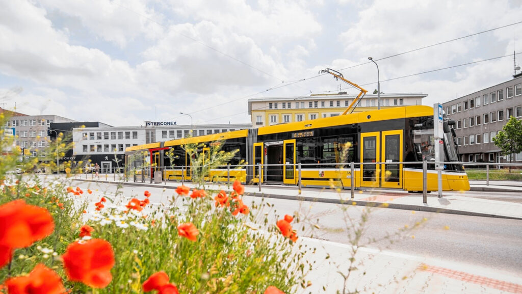 In June, Škoda Group completed the delivery of 22 ForCity Smart 40T trams to public transport operator PMDP in Plzeň, enabling the city to fully phase out its high-floor Tatra trams. In June, Škoda Group completed the delivery of 22 ForCity Smart 40T trams to public transport operator PMDP in Plzeň, enabling the city to fully phase out its high-floor Tatra trams.