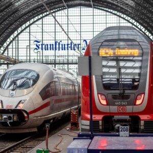 Германия вложит €106,5 млрд в железнодорожную инфраструктуру в рамках пятилетней программы, что составляет 64% от общего бюджета на транспорт в размере €166 млрд.