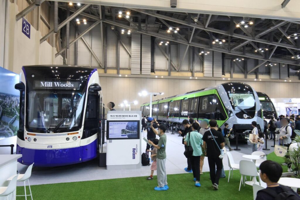 Hyundai Rotem unveiled new train models for Taiwan, Canada, and South Korea at the RailLog Korea exhibition held in Busan this June Hyundai Rotem unveiled new train models for Taiwan, Canada, and South Korea at the RailLog Korea exhibition held in Busan this June