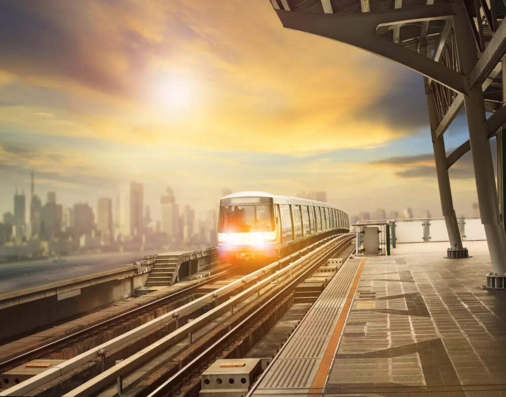 Nagpur Railway Station’s central concourse is set to transform passenger travel by offering direct metro access, enhanced connectivity, and cutting-edge amenities across a wide, elevated structure