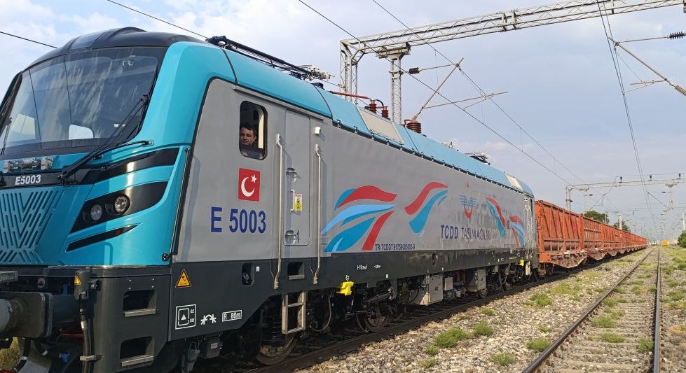 Turkey Marks Milestone with E5000 Locomotive Turkey Marks Milestone with E5000 Locomotive