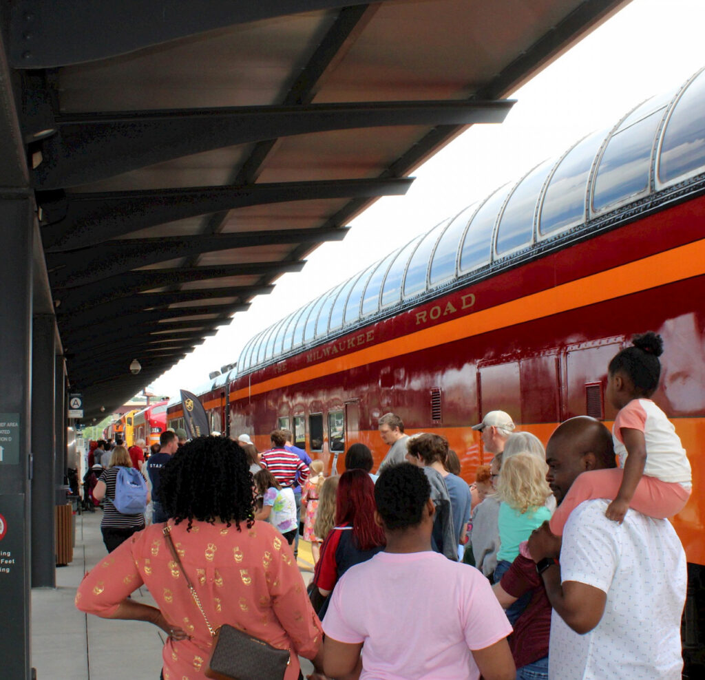 UP-NS merger raises passenger rail concerns UP-NS merger raises passenger rail concerns