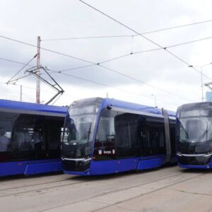 В столице Сербии запущен трамвай Bozankaya — первые машины уже курсируют по городу, полный парк обновят к марту 2026 года.