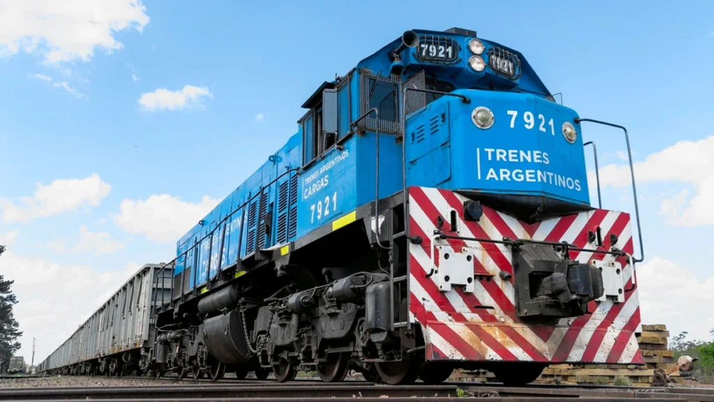 Argentina has launched the privatization of Belgrano Cargas y Logística, with a two-stage plan set to be completed by July 2026. Argentina has launched the privatization of Belgrano Cargas y Logística, with a two-stage plan set to be completed by July 2026.