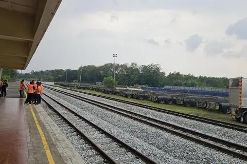 Kempas Baru–Pasir Gudang line to begin passenger service in 2026, easing Johor Bahru congestion with RTS integration and major infrastructure upgrades.