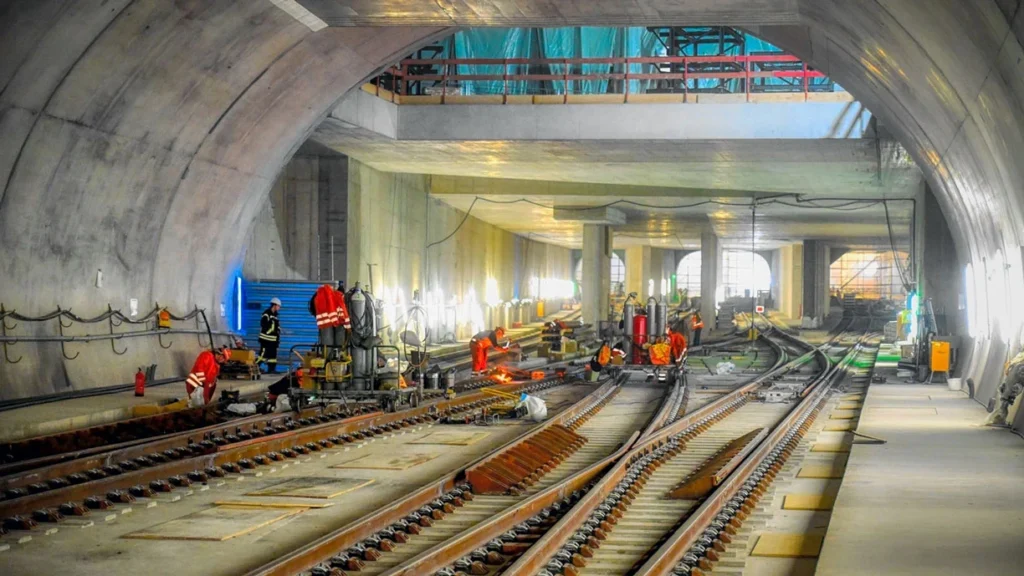 Stuttgart 21: court rules against DB’s claims for cost compensation, placing full financial burden on the company. Stuttgart 21: court rules against DB’s claims for cost compensation, placing full financial burden on the company.