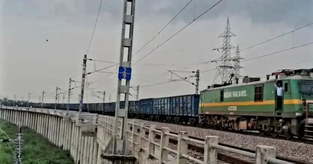 ‘Rudrastra’, India’s longest freight train, demonstrates Indian Railways’ commitment to efficiency by combining six rakes into one powerful formation that speeds up cargo movement and reduces operating costs. ‘Rudrastra’, India’s longest freight train, demonstrates Indian Railways’ commitment to efficiency by combining six rakes into one powerful formation that speeds up cargo movement and reduces operating costs.