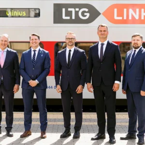 Rail Baltica получит новый импульс развития благодаря контракту на €38,3 млн с DB Engineering & Consulting, охватывающему проектирование участка Каунас — польская граница длиной 96 километров.