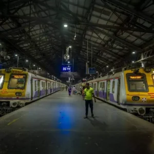 Central Railway will extend platforms at CSMT to accommodate 15-car trains, and this project aims to expand capacity, reduce congestion, and improve commuter safety across Mumbai’s suburban rail network by December.