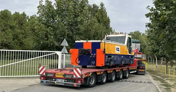 The first two ES3000 locomotives have been shipped to Ukraine, marking the start of a large-scale modernization of Ukrzaliznytsia’s shunting fleet and the integration of eco-friendly technologies The first two ES3000 locomotives have been shipped to Ukraine, marking the start of a large-scale modernization of Ukrzaliznytsia’s shunting fleet and the integration of eco-friendly technologies