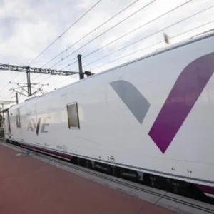 Renfe AVE заменяет Avlo на Madrid–Barcelona HSR