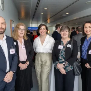 Залізничні перевезення стають ключовою темою для Австралії: представники галузі зібралися в Канберрі, щоб закликати до термінових реформ, здатних підвищити ефективність, безпеку та стійкість національної вантажної системи.