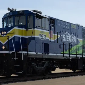 Hydrogen locomotive debut marks milestone for freight rail