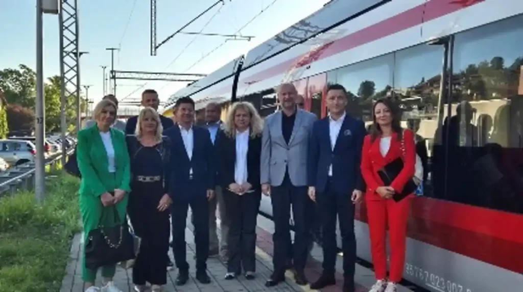 Croatia has launched four new cross-border trains to Slovenia, boosting regional connectivity, daily commuting, and mobility between Zabok and Rogatec. The project strengthens international rail services and supports economic and social links. Croatia boosts cross-border trains to Slovenia