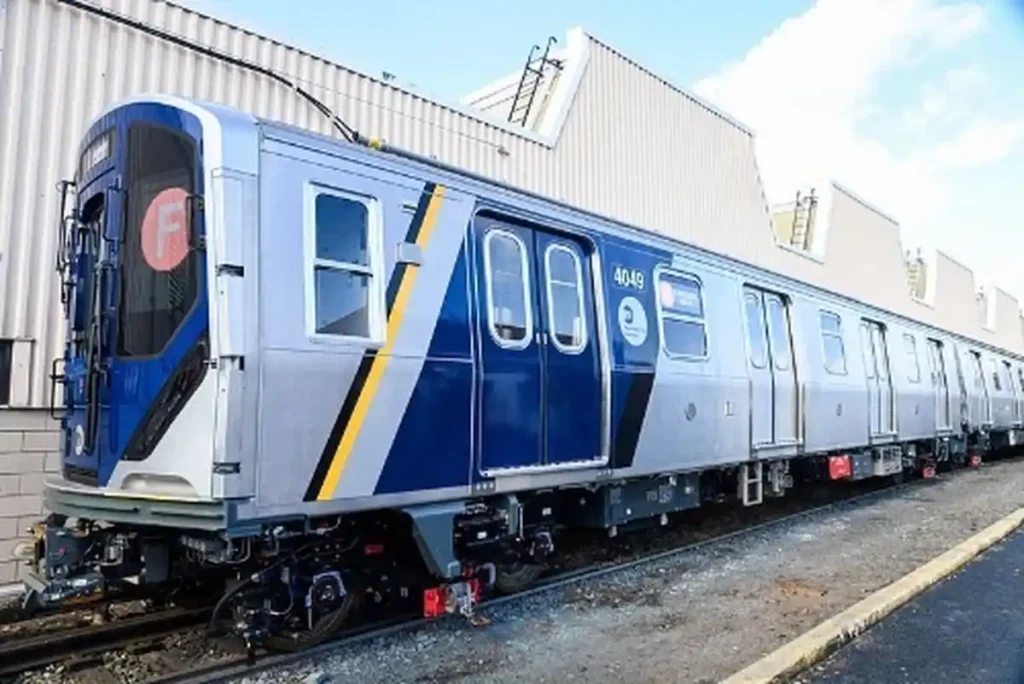 Staten Island Railway completed its fleet modernization by replacing 1970s-era cars with Kawasaki-built R211S models, offering smoother commutes, wider doors, and modern amenities for daily riders across the borough. Staten Island Railway completes upgrade with new R211S cars