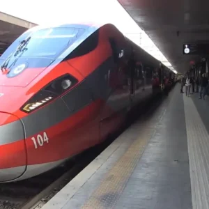 Italy unveils upgraded high-speed train ETR 1000