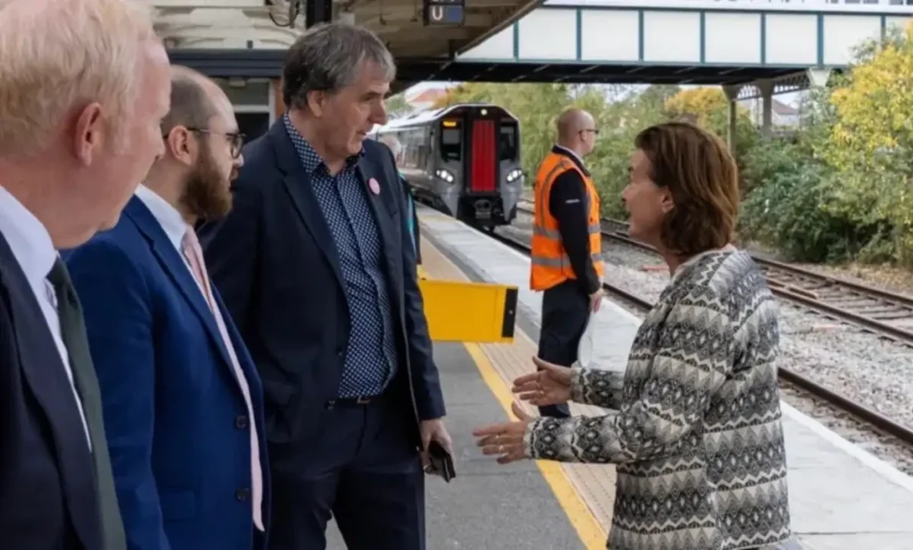 Llandudno–Liverpool rail service to launch in 2026 Llandudno–Liverpool rail service to launch in 2026