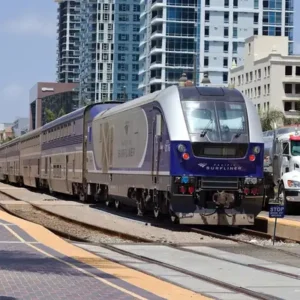 Amtrak Pacific Surfliner Cooperates with SeaWorld San Diego on New Travel Offers
