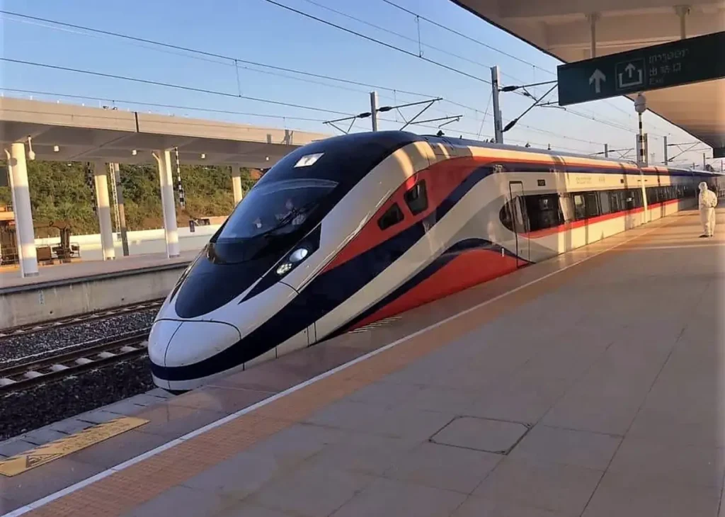 Laos and Thailand plan new railway bridge across the Mekong Laos and Thailand plan new railway bridge across the Mekong
