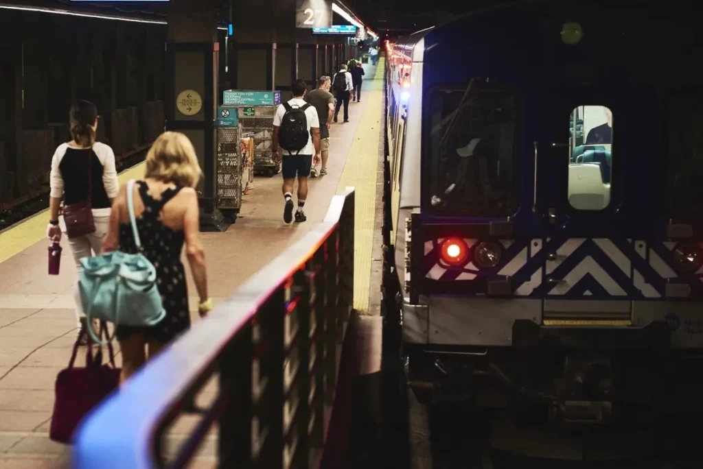 MTA’s Metro-North Expands NYC-to-Albany Route to Replace Amtrak Cuts MTA’s Metro-North Expands NYC-to-Albany Route to Replace Amtrak Cuts