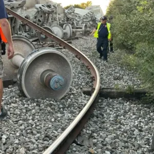 Union Pacific train derailment near Houston blocks major roadway