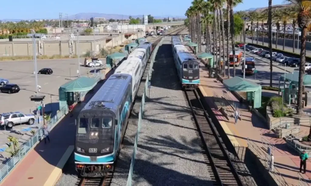 Metrolink Expands Smart Crossing Technology in Los Angeles County Metrolink Expands Smart Crossing Technology in Los Angeles County
