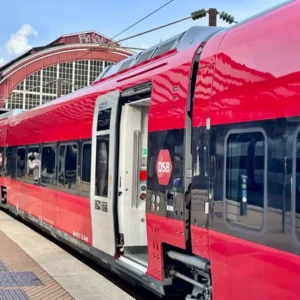 Talgo 230 high-speed trains connect Copenhagen and Hamburg