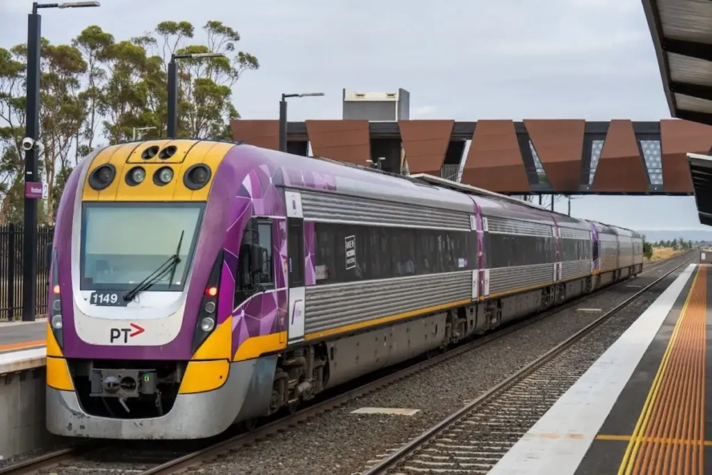 Contract Progresses on Upgrade Works for the Melton Line Contract Progresses on Upgrade Works for the Melton Line