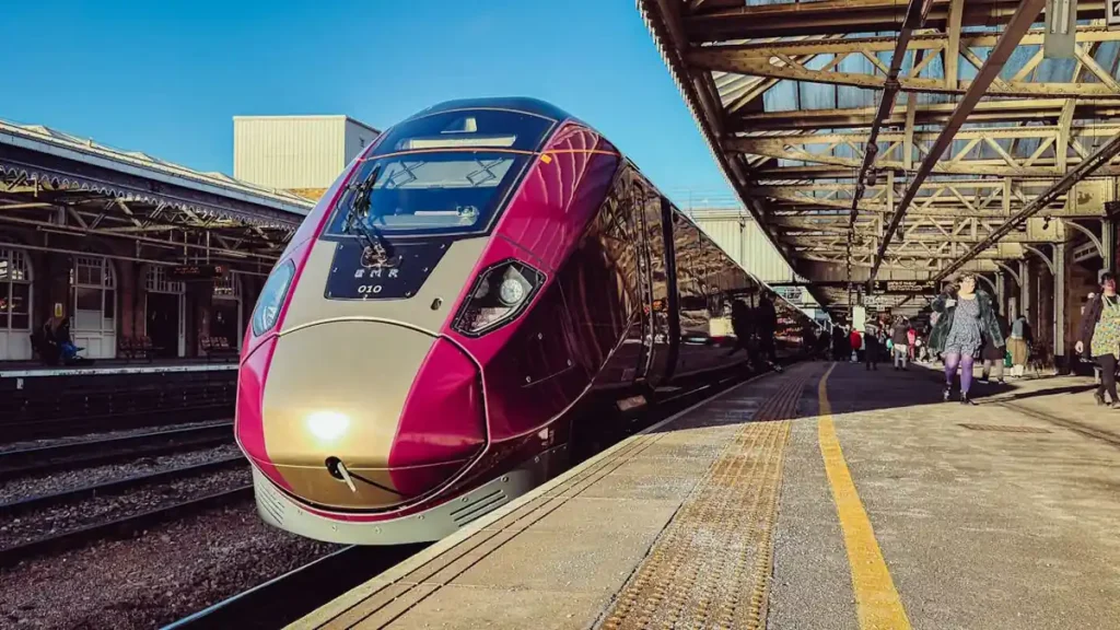 First Aurora train to London marks new era for EMR First Aurora train to London marks new era for EMR