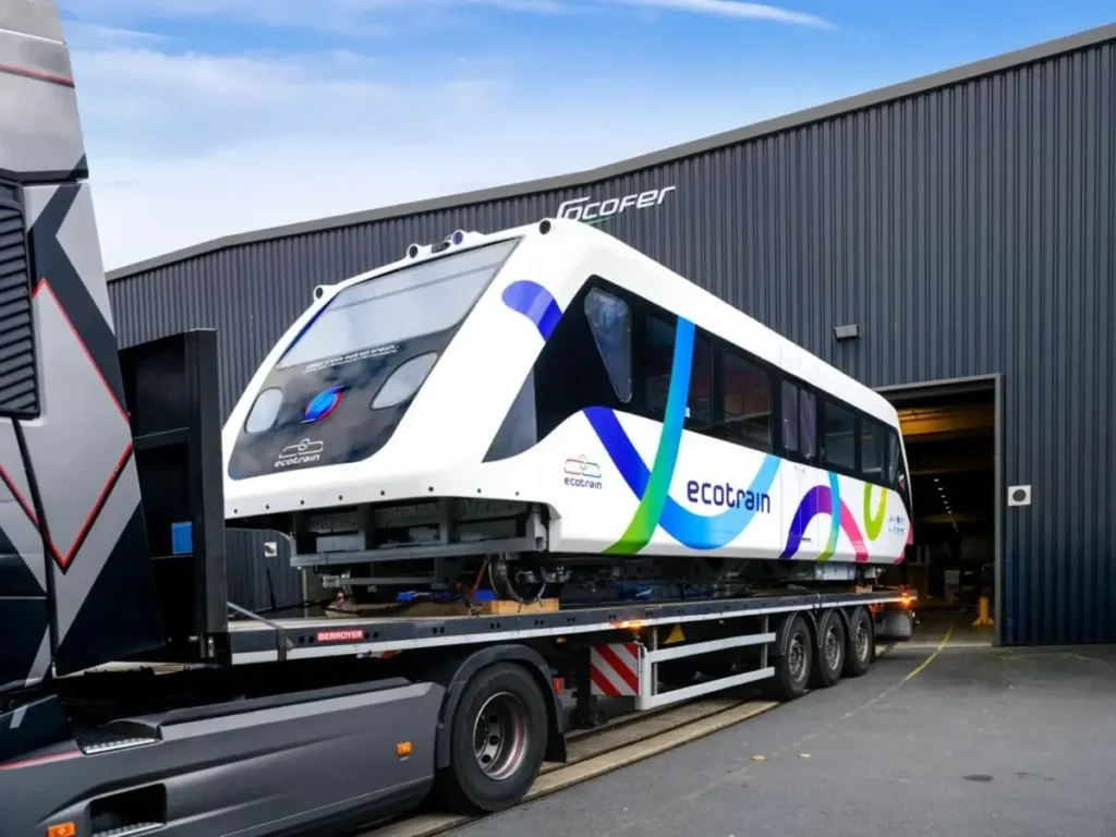 Driverless battery-powered shuttle EcoTrain unveiled