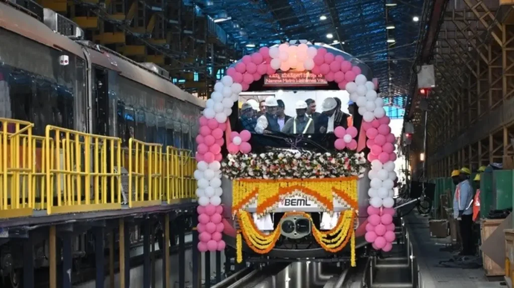 BEML driverless metro trainset debuts for Phase-2 corridors BEML driverless metro trainset debuts for Phase-2 corridors