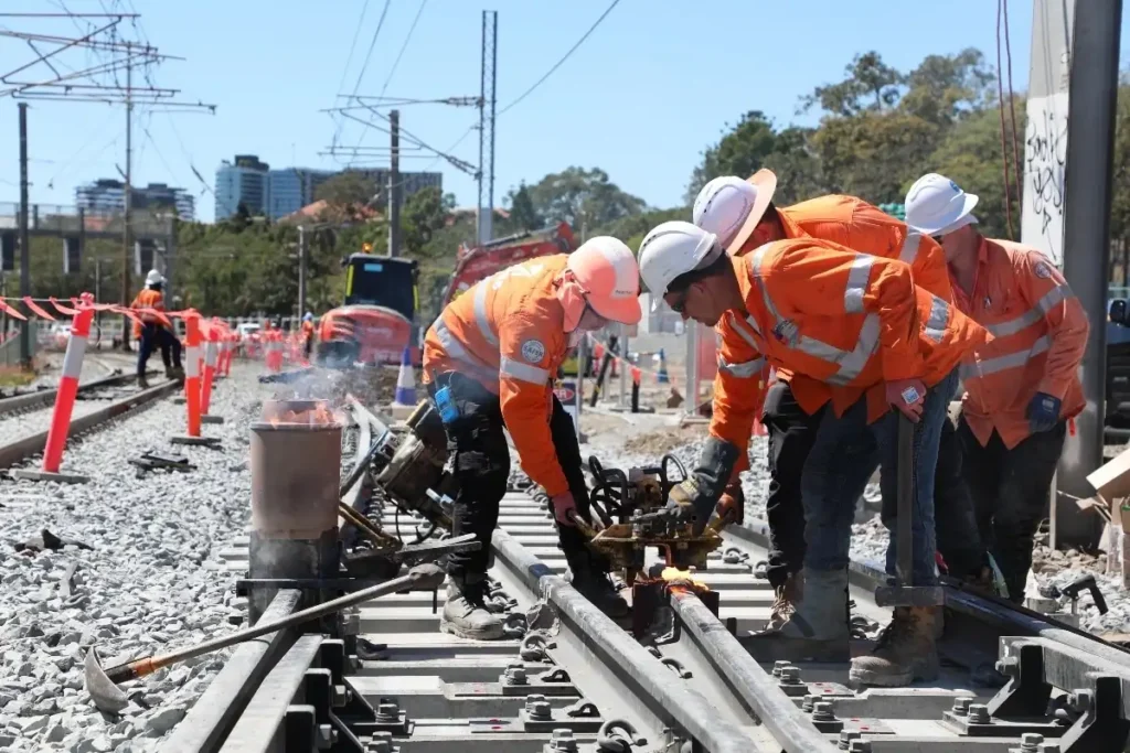 Queensland track closures: 20 Dec to 26 Jan rail works Queensland track closures: 20 Dec to 26 Jan rail works