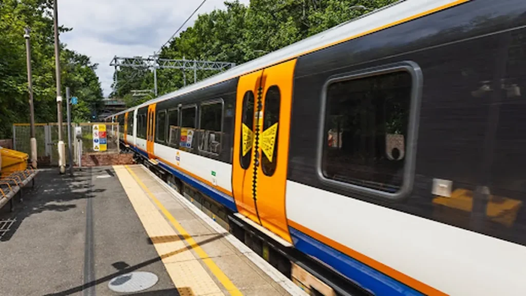 London Overground contract: FirstGroup named preferred operator London Overground contract: FirstGroup named preferred operator