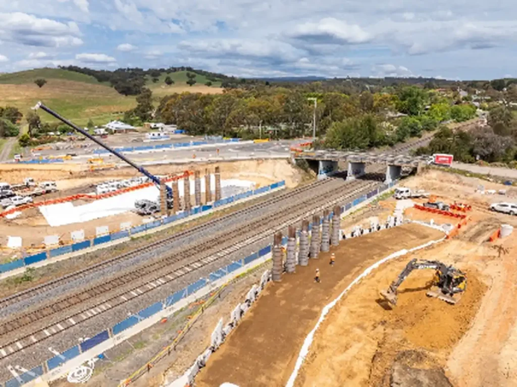 Inland Rail Beveridge to Albury: 600 workers’ 40-hour blitz Inland Rail Beveridge to Albury: 600 workers’ 40-hour blitz