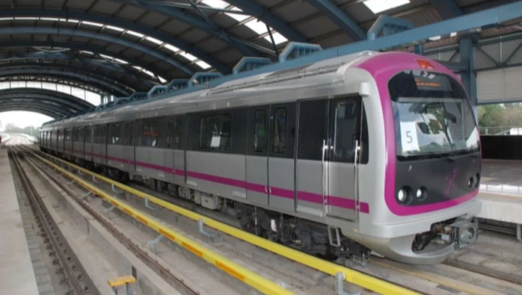 BMRCL Yellow Line operations: peak headway cut to 13 min BMRCL Yellow Line operations: peak headway cut to 13 min