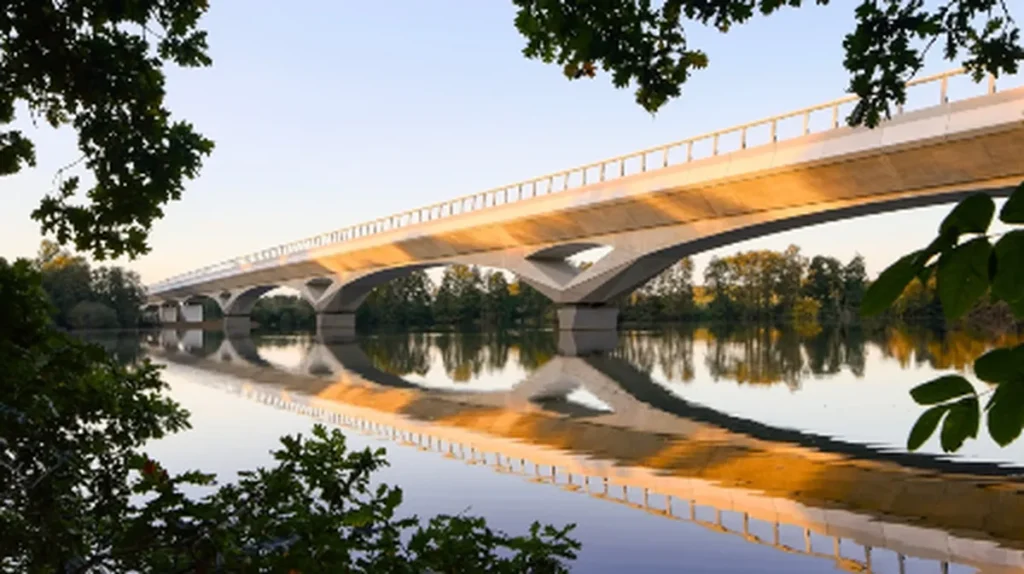 HS2 peak production rate and 2025 construction progress