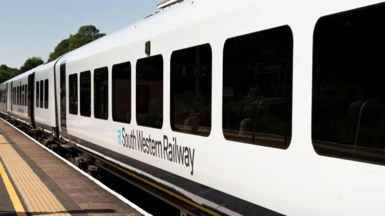 South Western Railway says it has brought in "golden routes" in Weybridge to help schoolchildren get to classes on time
