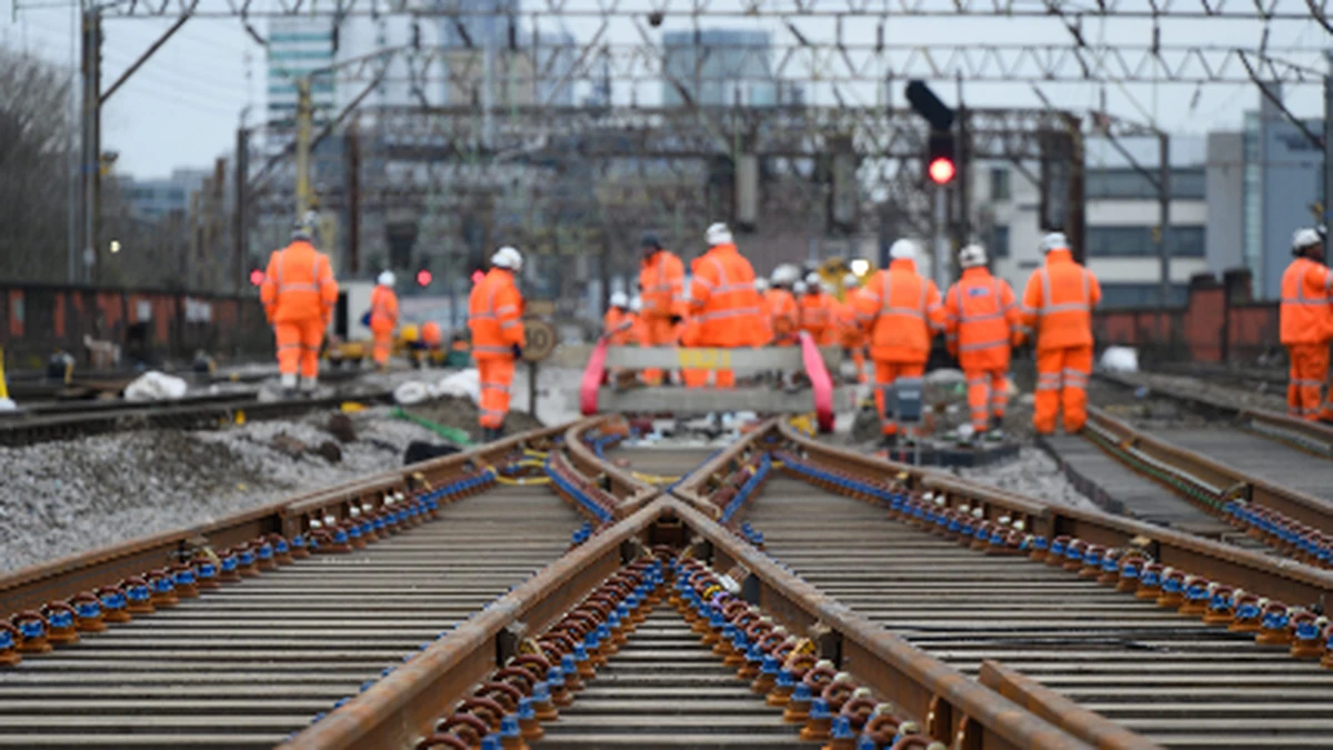 Network Rail Manchester Piccadilly works resume services - Railway Supply