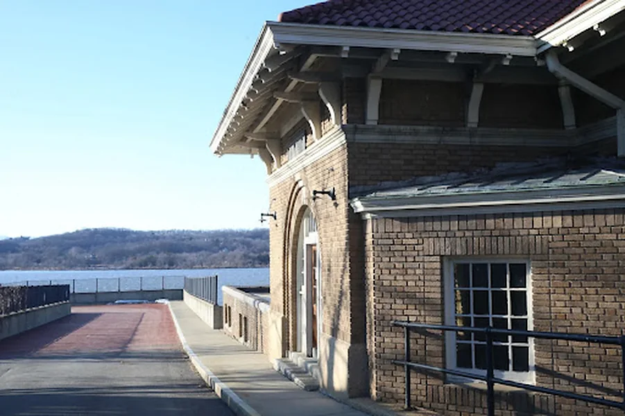 Rhinecliff station project cleared to continue