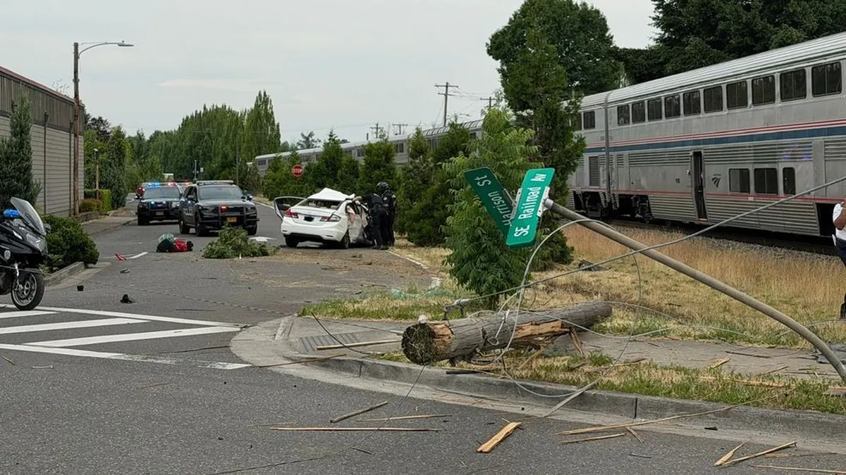 Amtrak Car Crash in Milwaukie Kills Woman Amtrak Car Crash in Milwaukie Kills Woman