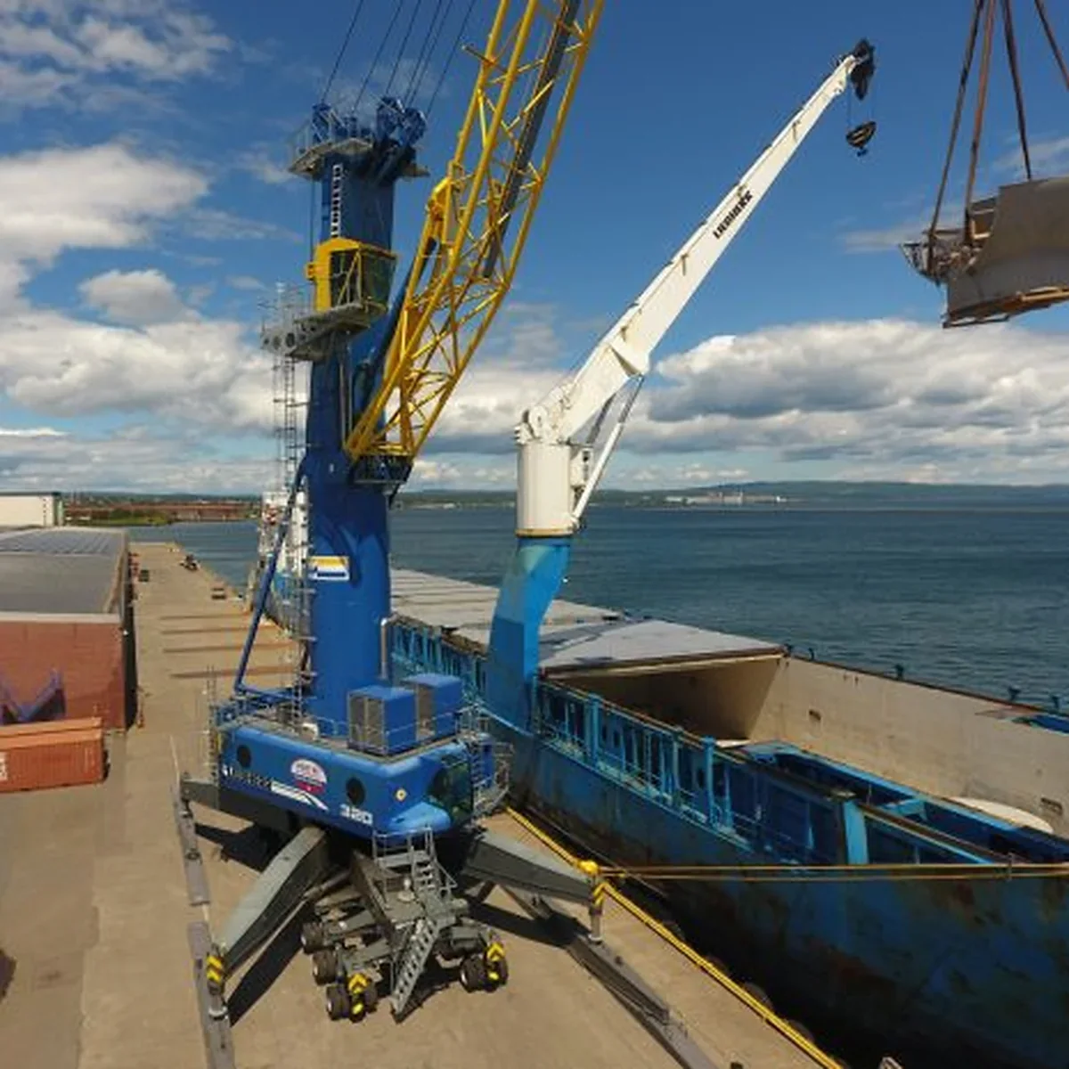 Port of Thunder Bay cargo operations Project cargo operations at the Port of Thunder Bay