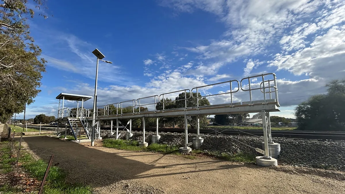 Inland Rail driver change platform in Junee New Inland Rail driver change platform in Junee