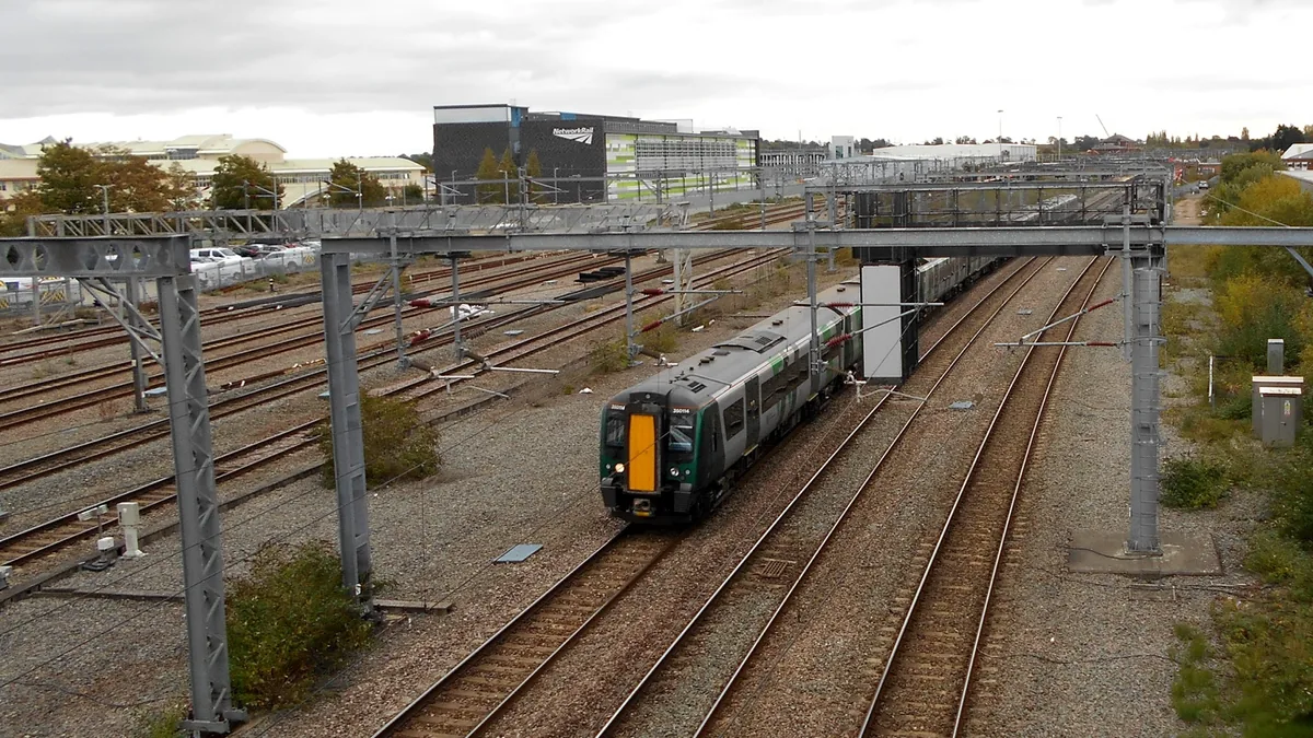 London Northwestern Railway Class 350 near Rugby London Northwestern Railway Class 350 train near Rugby station