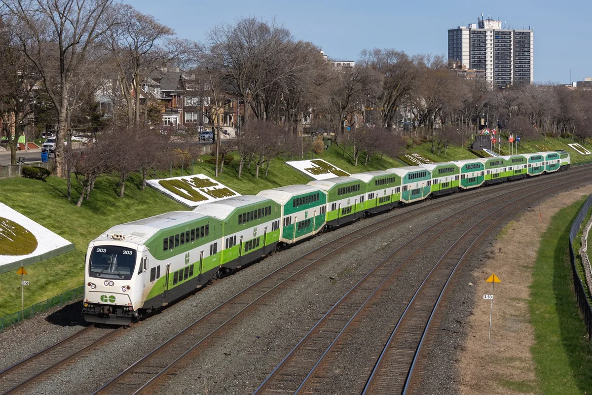 GO Transit train on Lakeshore West GO Transit train on the Lakeshore West line
