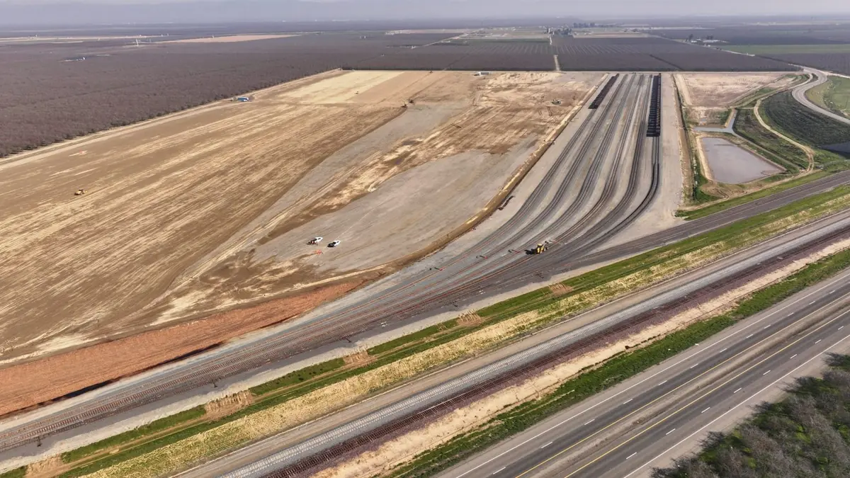 California High-Speed Rail Project Track Contract California High-Speed Rail Project Track Contract