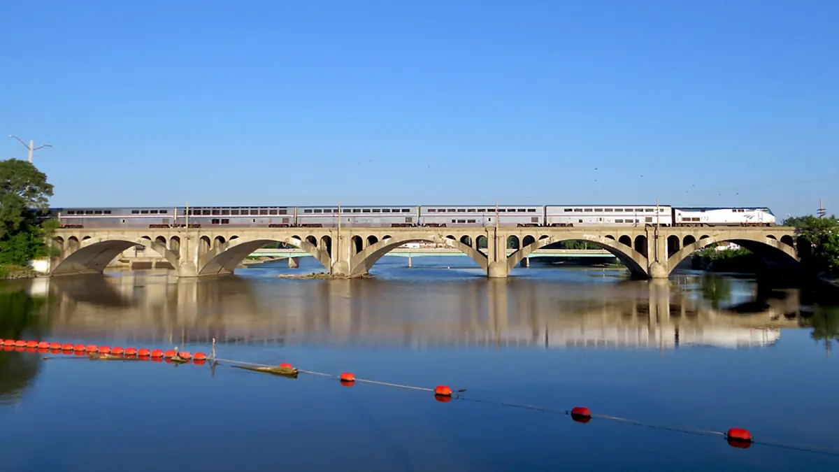 City of New Orleans at Kankakee City of New Orleans crossing the Kankakee River in Illinois