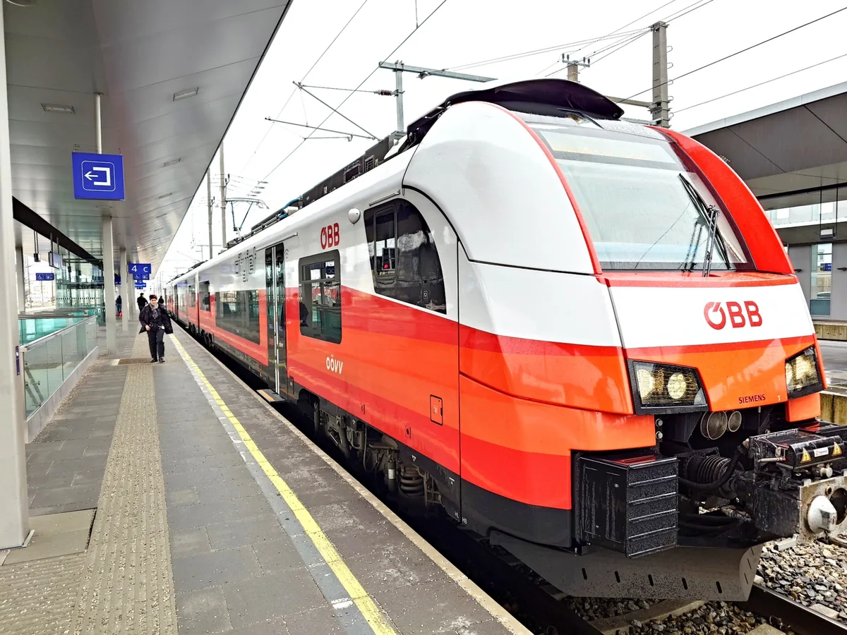 ÖBB Desiro ML at Attnang-Puchheim ÖBB 4744 Desiro ML Cityjet at Attnang-Puchheim station