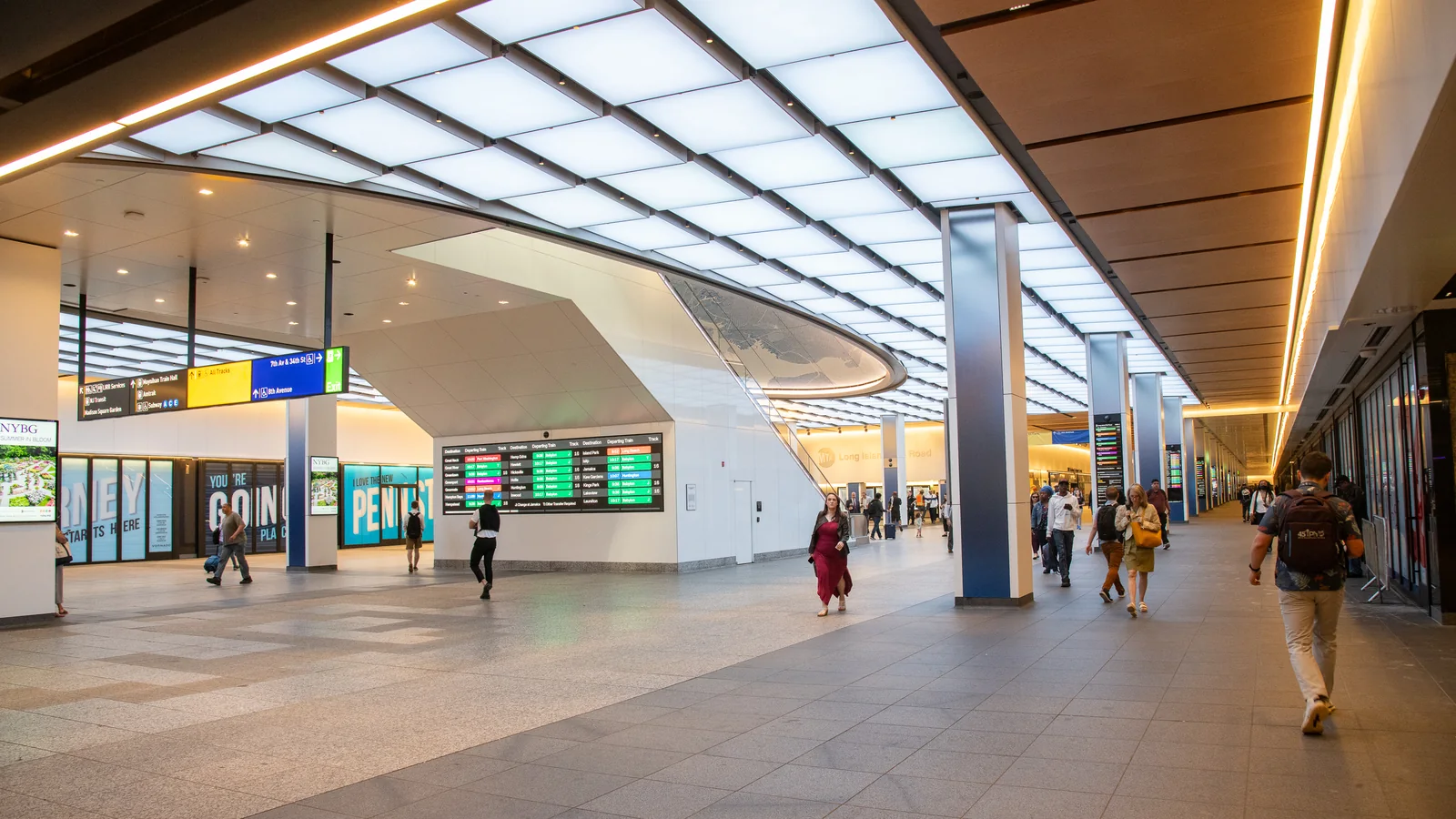 Renovated LIRR concourse at Penn Station where 5G and Wi-Fi infrastructure has been deployed Renovated LIRR concourse at Penn Station where 5G and Wi-Fi infrastructure has been deployed
