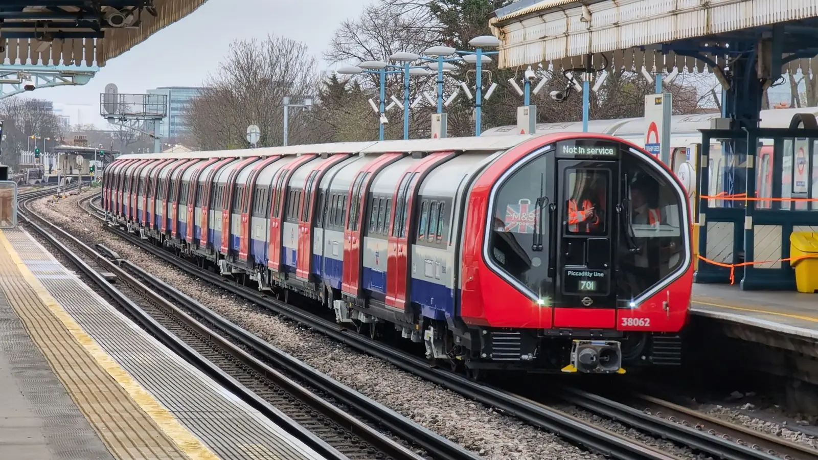 A new London Underground 2024 Stock train approaches Turnham Green during a test run. A new London Underground 2024 Stock train approaches Turnham Green during a test run.